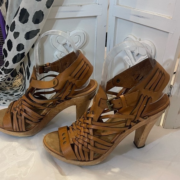 Michael Michael Kors Brown Gladiator Heels - Picture 1 of 13